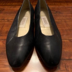Bandolino Navy Flats